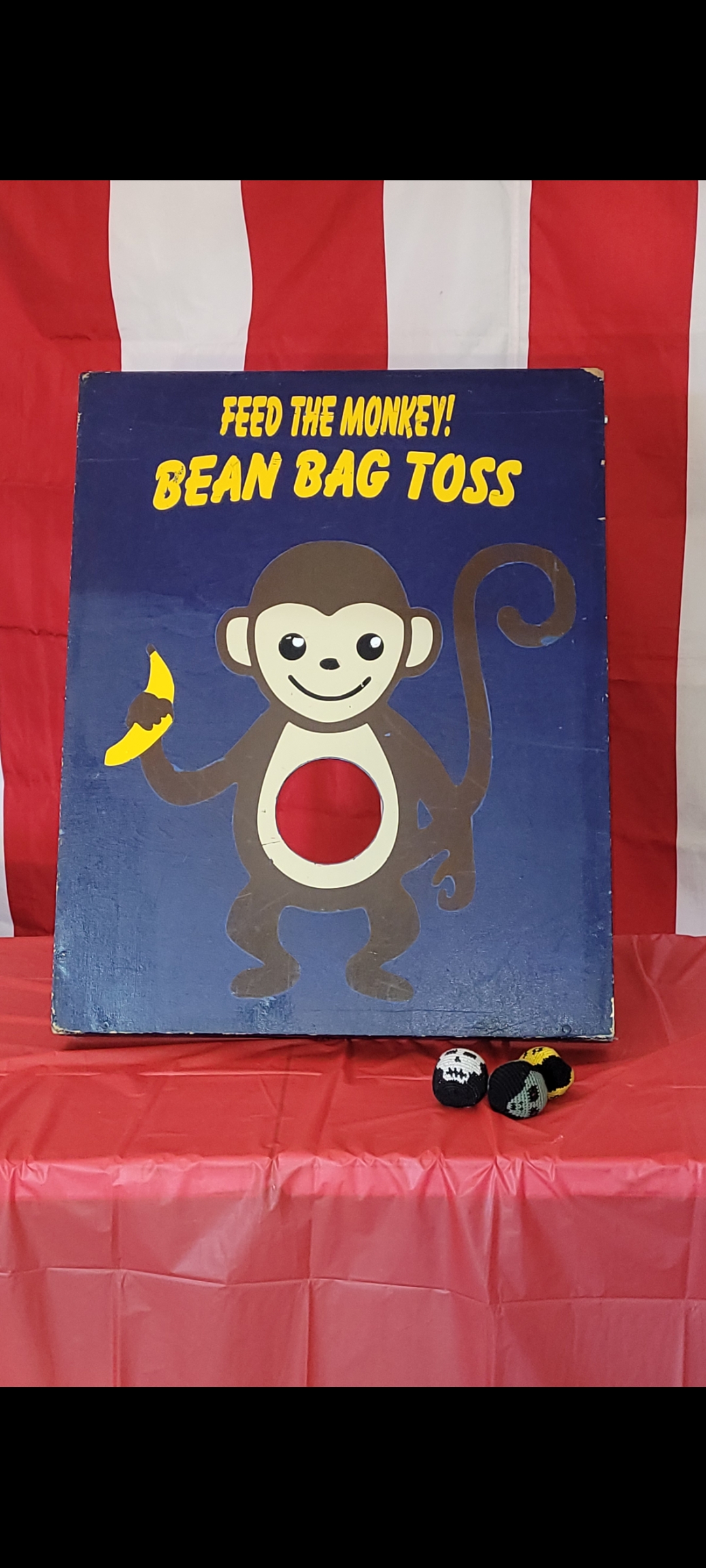 monkey-bean-bag-toss